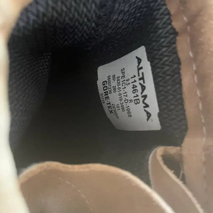 [BUNJANG] Altama Military Boots 9.5R / 미군 알타마 9.5r 사이즈 고어텍스 판매합니다