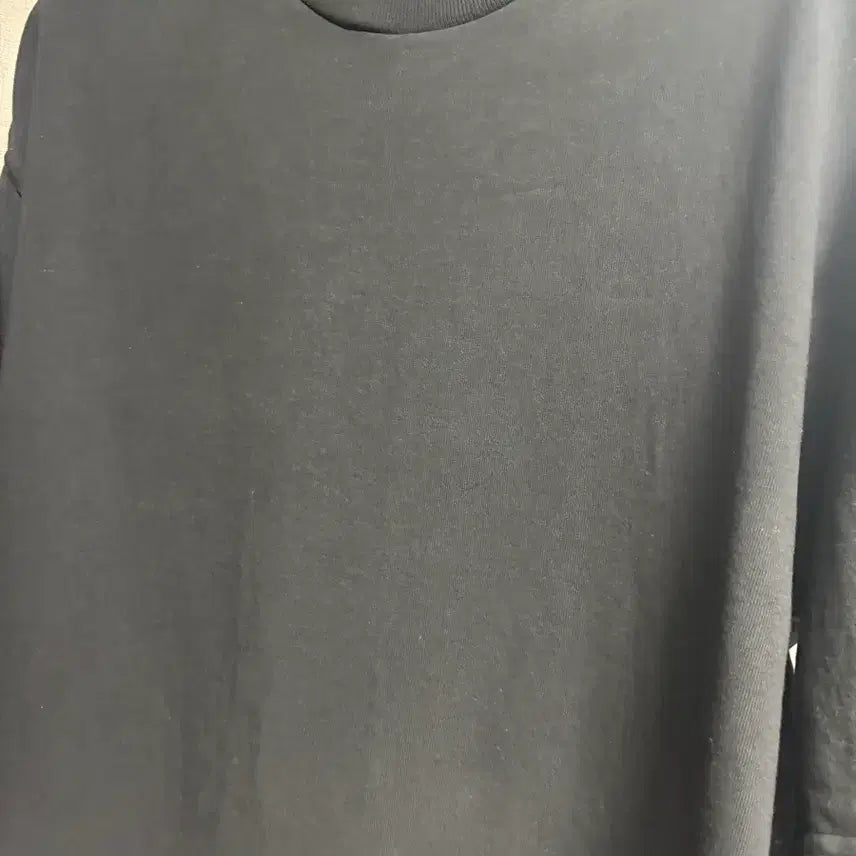 [SOLD OUT] 루이비통 스테이플 에디션 블랙 티셔츠 XL 백화점판