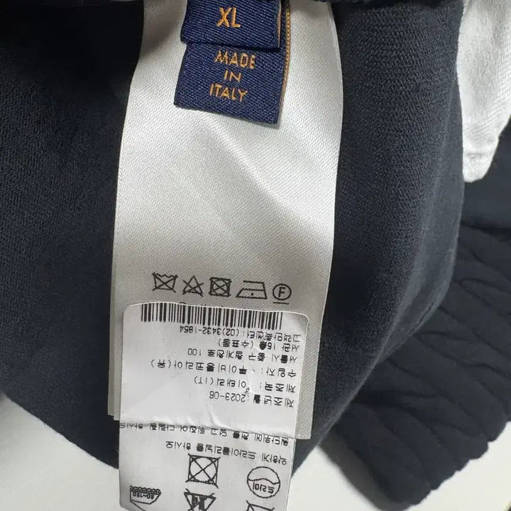 [SOLD OUT] 루이비통 스테이플 에디션 블랙 티셔츠 XL 백화점판
