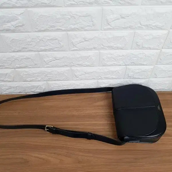 [BUNJANG] A.P.C. Mini Crossbody Bag / 아페쎄(A.P.C.) 미니 크로스백