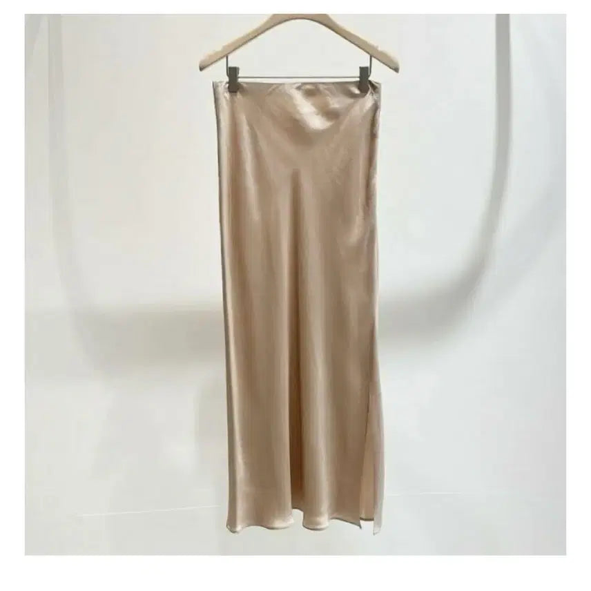 [SOLD OUT] 클로르 골드베이지 실키 머메이드 롱스커트 하객룩 출근룩 오피스룩