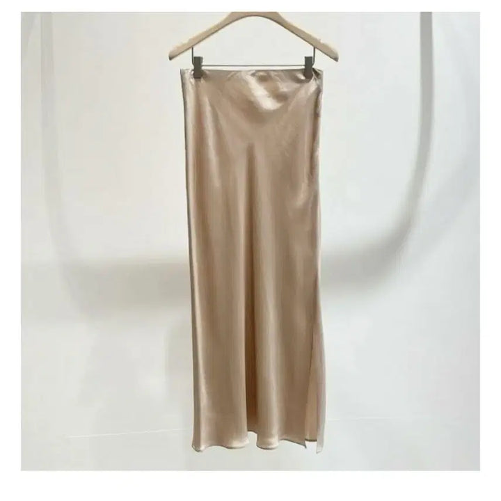 [SOLD OUT] 클로르 골드베이지 실키 머메이드 롱스커트 하객룩 출근룩 오피스룩