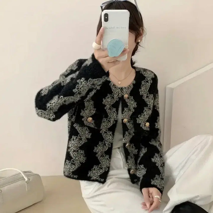 [BUNJANG] Floral Pattern Gold Button Cardigan Jacket / 플라워 패턴 금장 버튼 가디건 자켓
