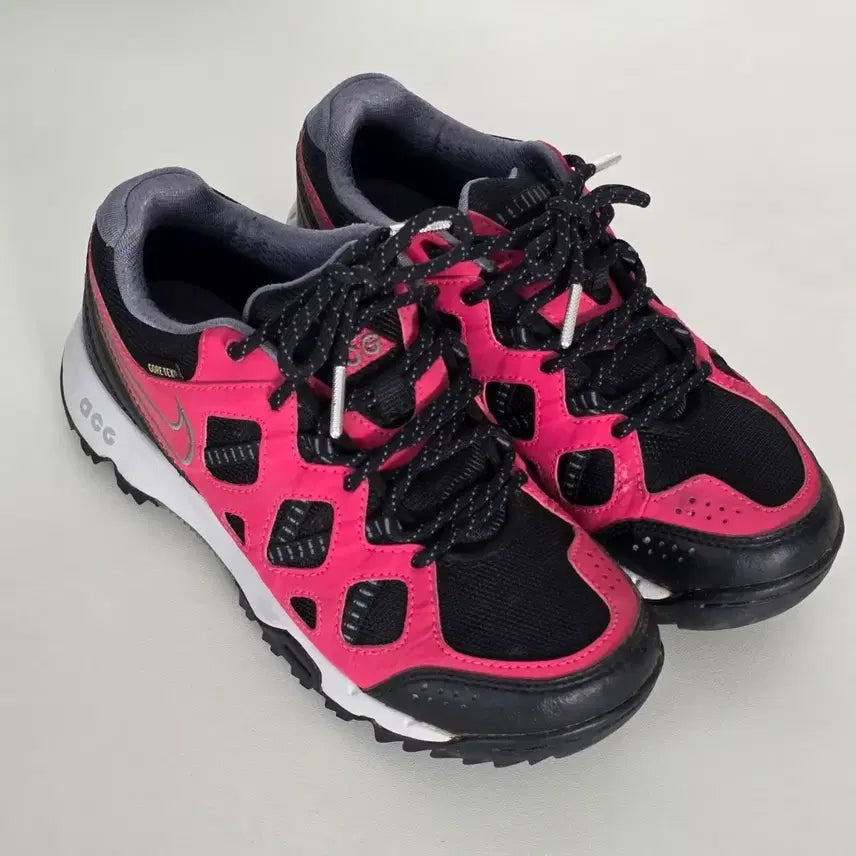 [SOLD OUT] 나이키 ACG 고어텍스 트래킹화 등산화 운동화 225사이즈
