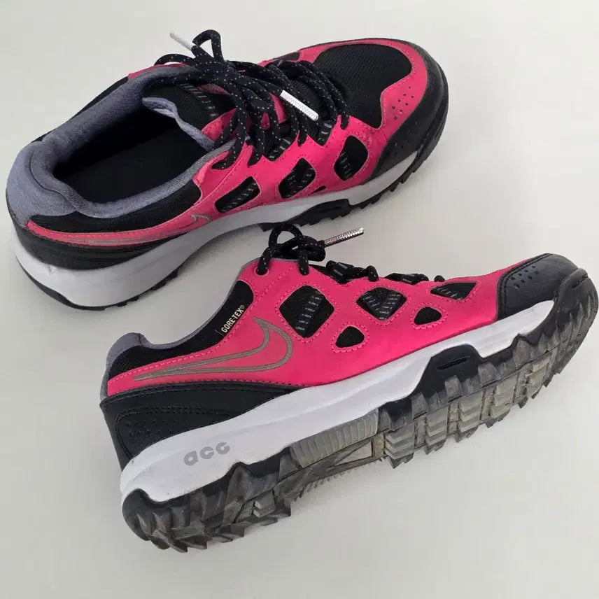 [SOLD OUT] 나이키 ACG 고어텍스 트래킹화 등산화 운동화 225사이즈