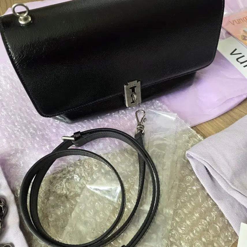 [BUNJANG] Vunque Baguette Black Small Handbag / 분크 바게트 블랙 스몰사이즈 거의 새제품