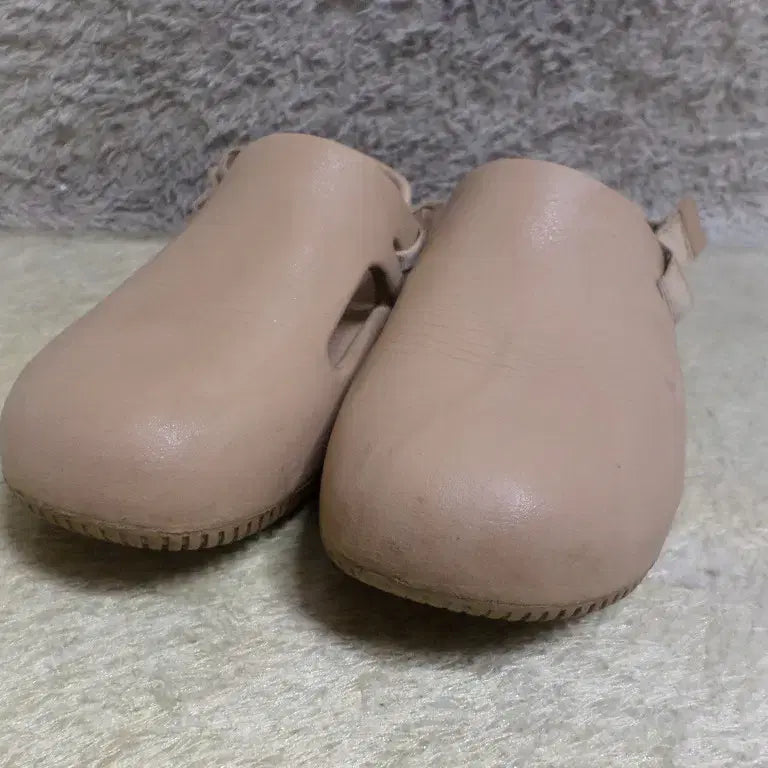 [BUNJANG] Nike Calm Mule Sandals Beige Used Shoes / 후루룩구제 240 나이키 캄뮬 샌들 슬리퍼 베이지 중고 신발
