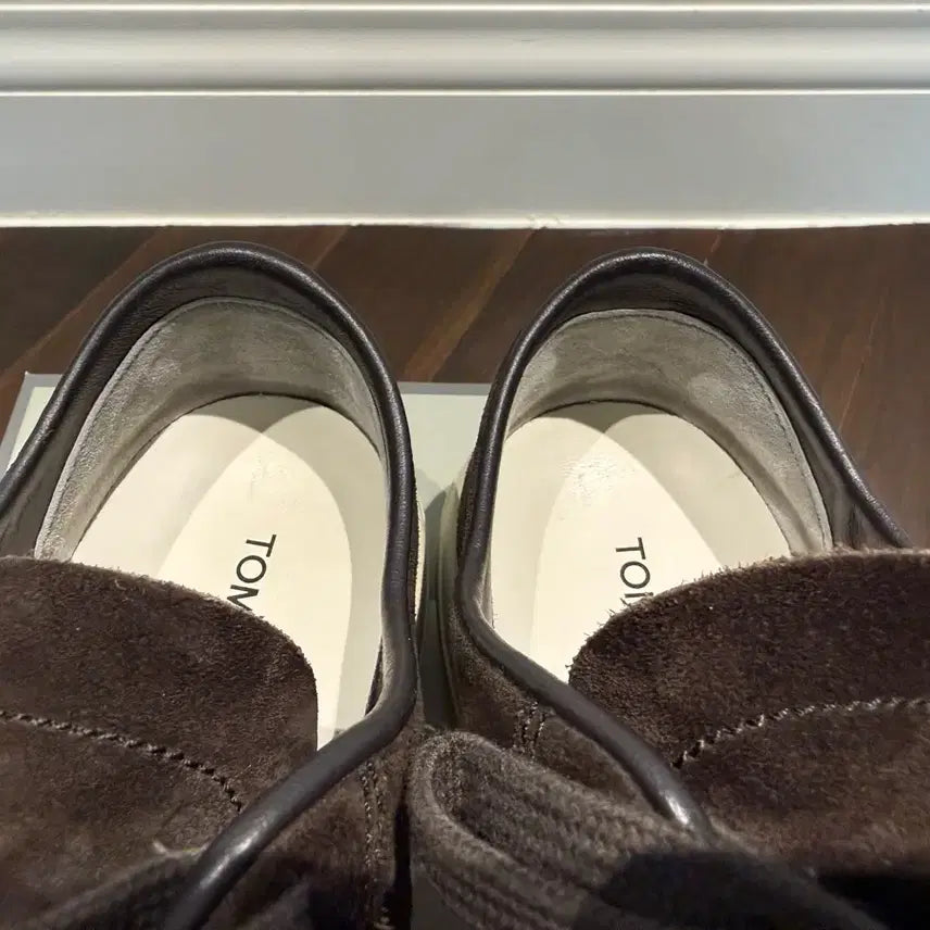 [BUNJANG] Tom Ford Crosta Suede Cambridge Sneakers / [UK 7.5] 톰포드 크로스타 스웨이드 캠프리지 스니커즈 265