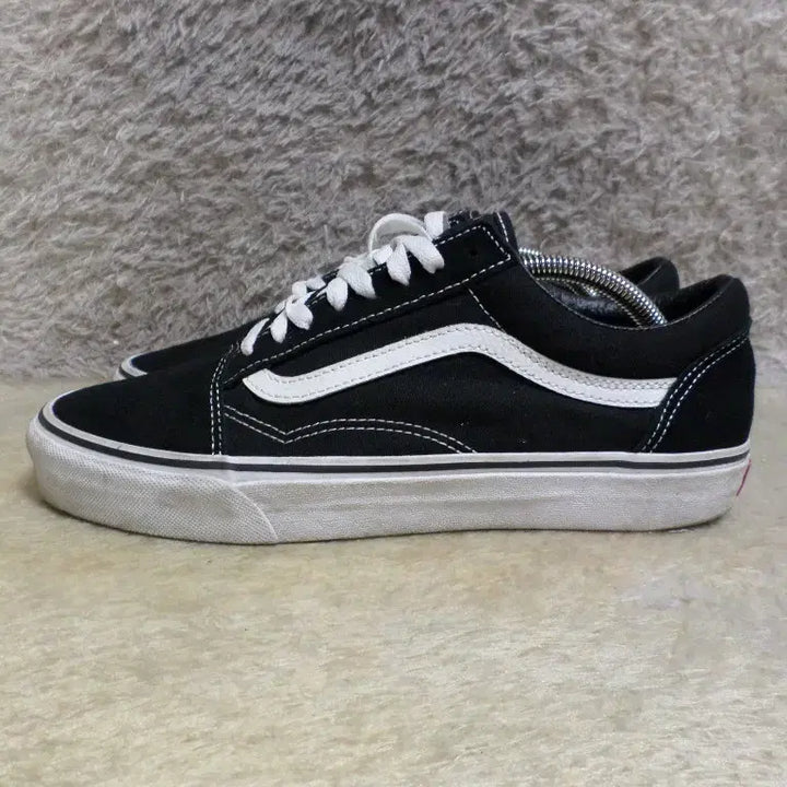[SOLD OUT] 후루룩구제 275 반스 올드스쿨 블랙 운동화 중고 신발