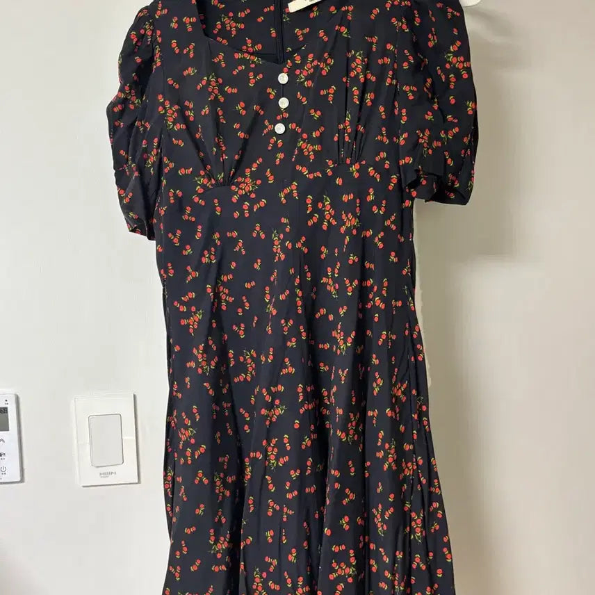 [BUNJANG] Ivana Helsinki Worn Once Dress / 이바나헬싱키 실착만 한원피스
