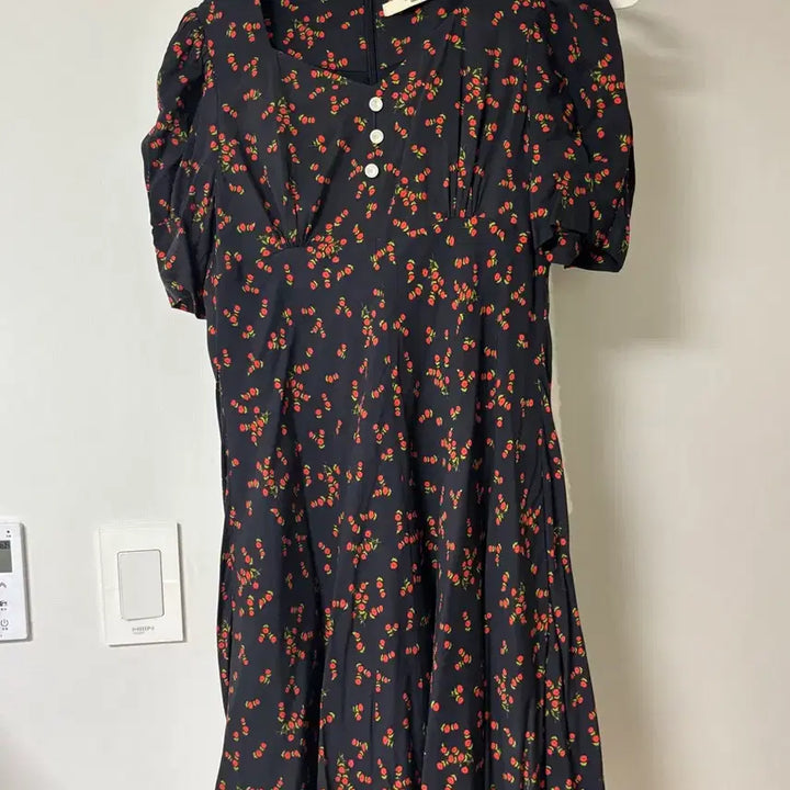 [BUNJANG] Ivana Helsinki Worn Once Dress / 이바나헬싱키 실착만 한원피스