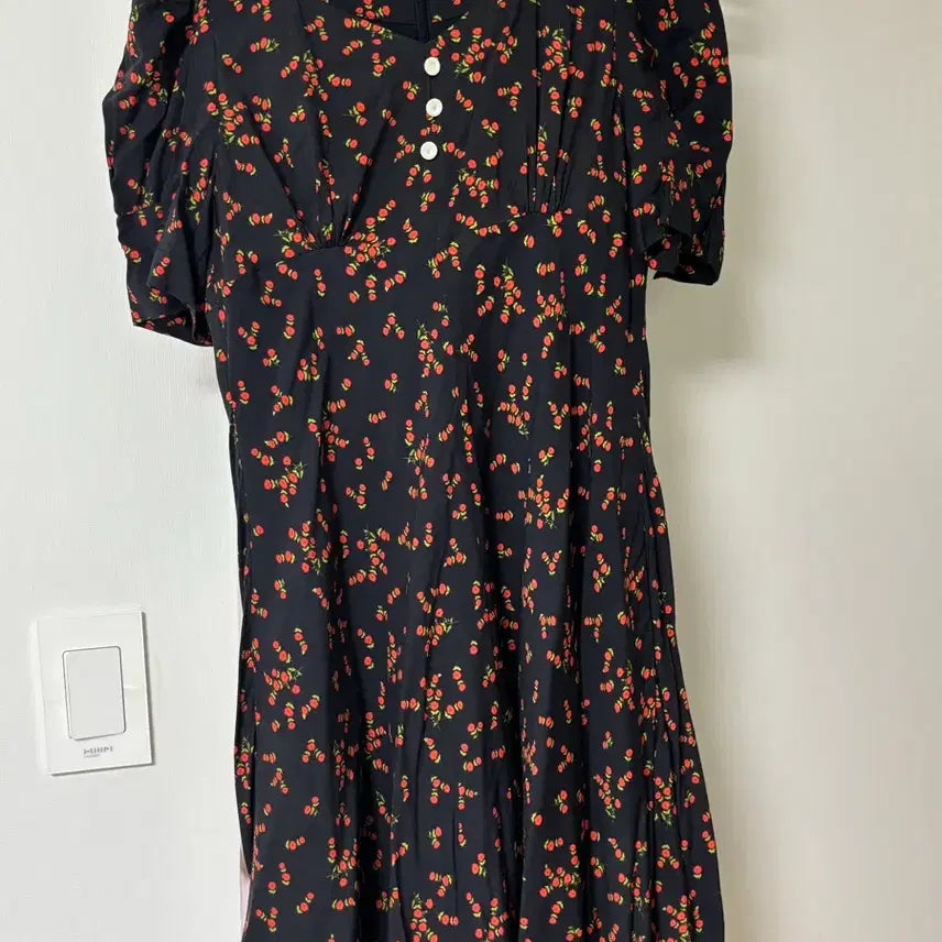 [BUNJANG] Ivana Helsinki Worn Once Dress / 이바나헬싱키 실착만 한원피스