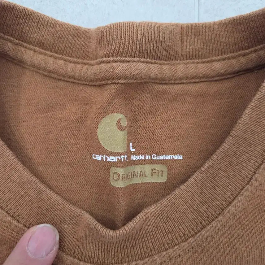 [SOLD OUT] 칼하트 오리지널핏 반팔티 브라운