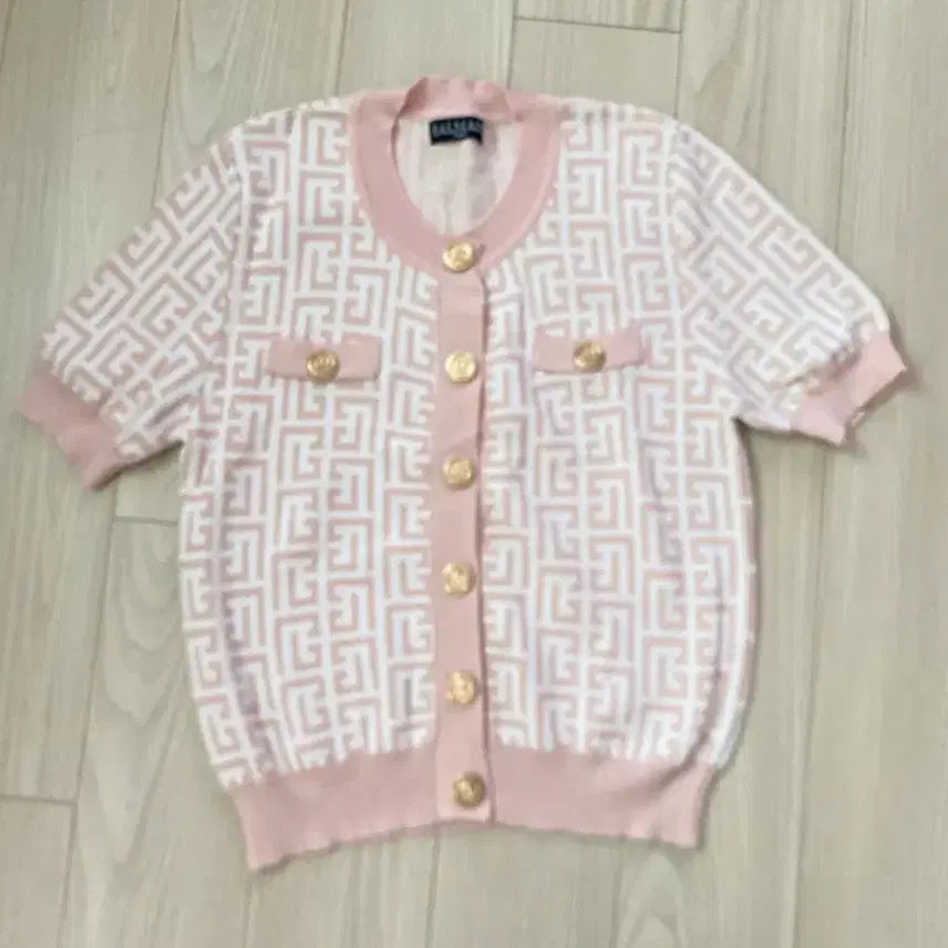 [SOLD OUT] 핑크 패턴 반팔 니트 가디건