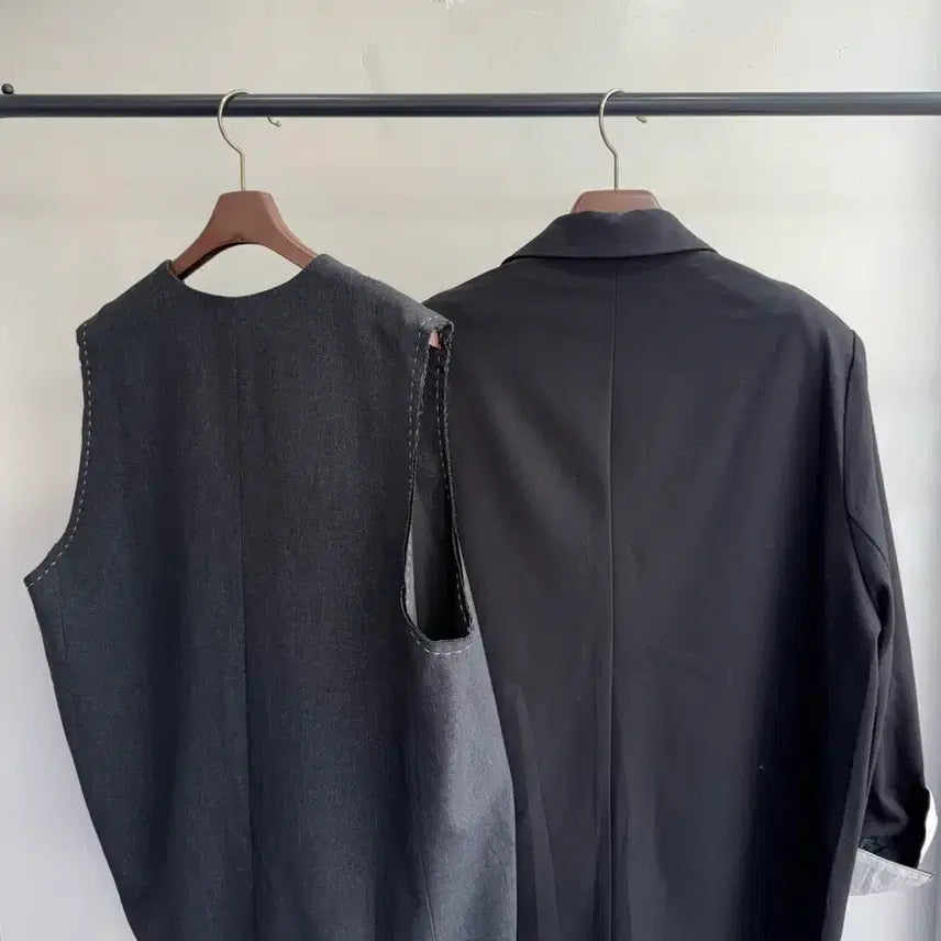 [SOLD OUT] 메종 스티치 베스트