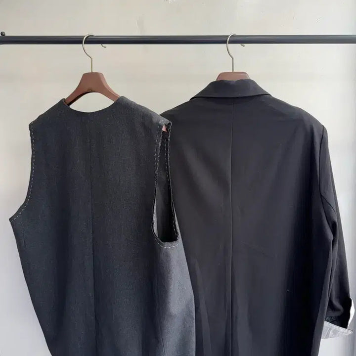 [SOLD OUT] 메종 스티치 베스트
