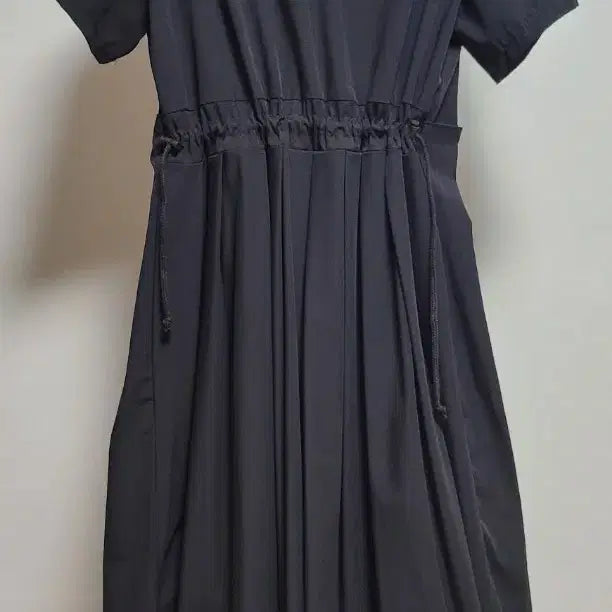 [SOLD OUT] [새상품]블랙 플리츠 원피스 66~77 사이즈