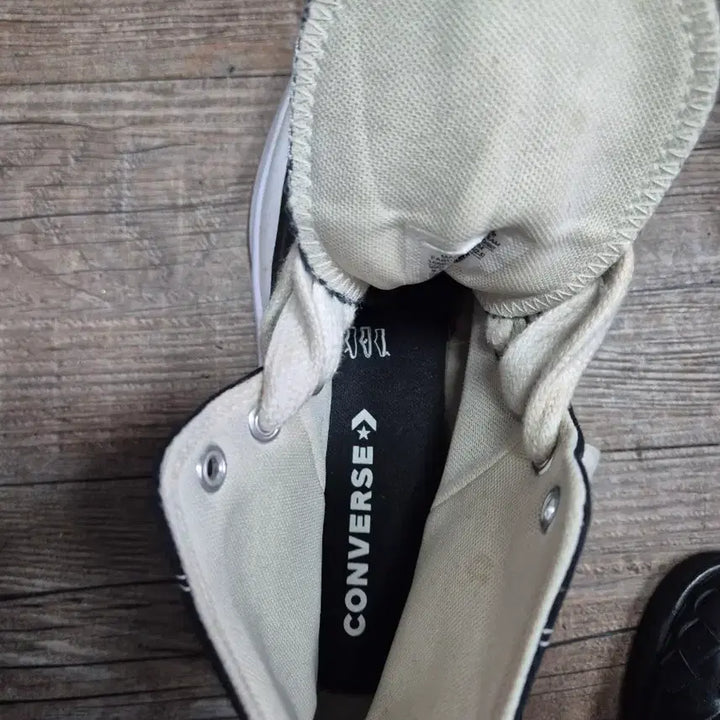 [BUNJANG] Converse Black High Top Sneakers / 컨버스 블랙 하이 스니커즈 운동화