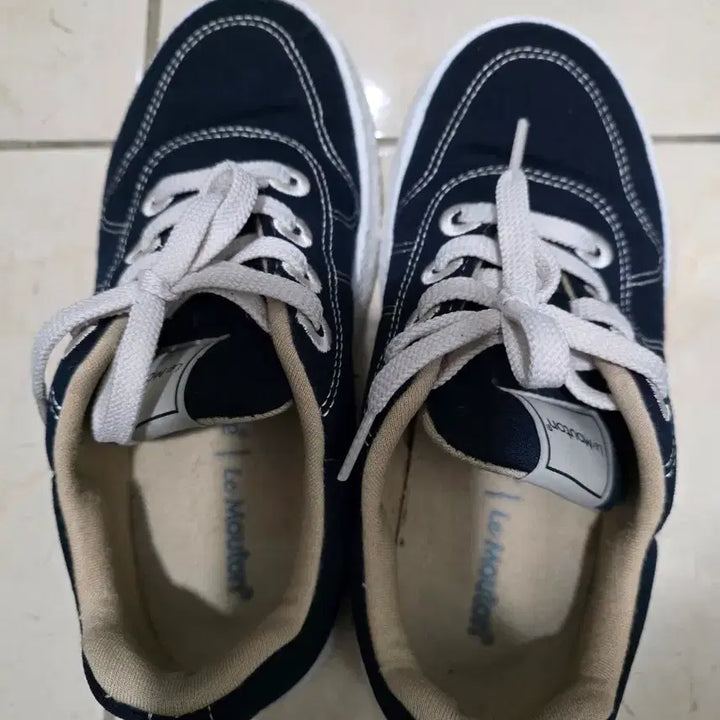 [BUNJANG] Le Mouton Navy Sneakers 225 / 르무통 Le Mouton 네이비 스니커즈 225