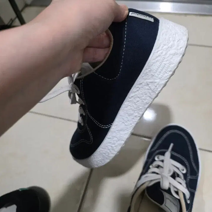 [BUNJANG] Le Mouton Navy Sneakers 225 / 르무통 Le Mouton 네이비 스니커즈 225