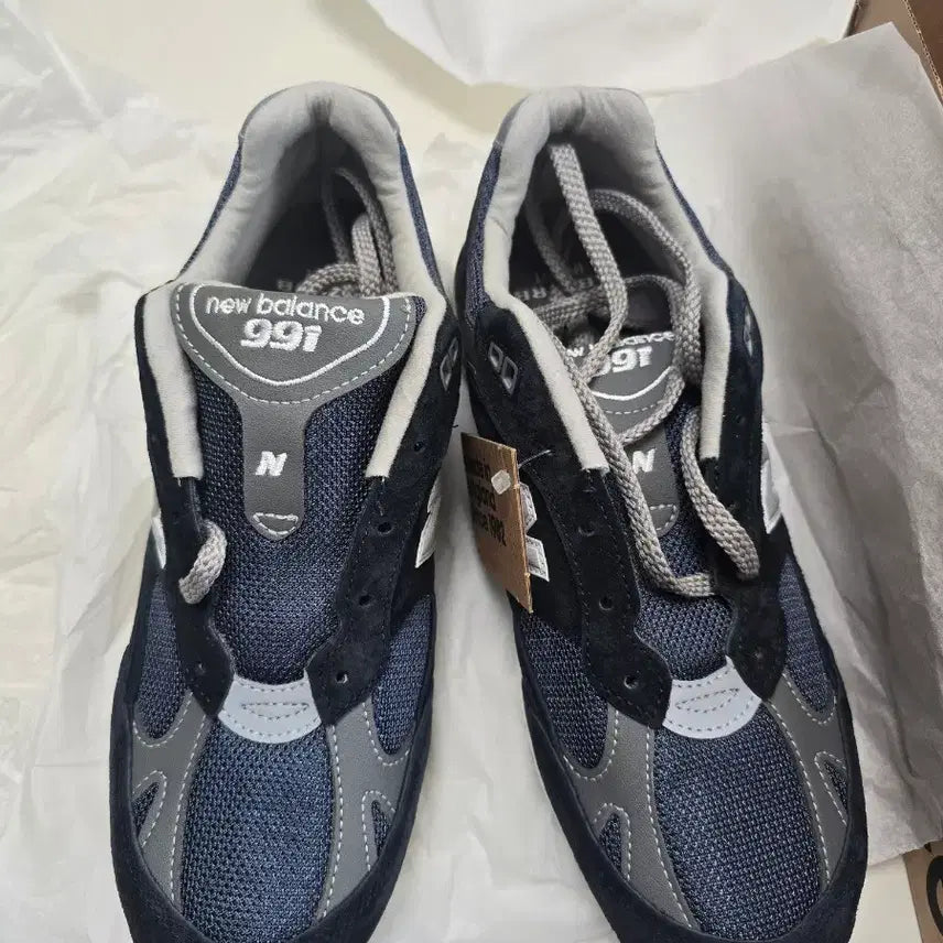 [SOLD OUT] 뉴발란스 W991NV 네이비 9.5사이즈