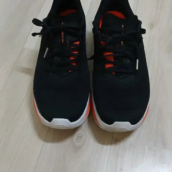 [SOLD OUT] 남성신발 언더아머 여름 운동화