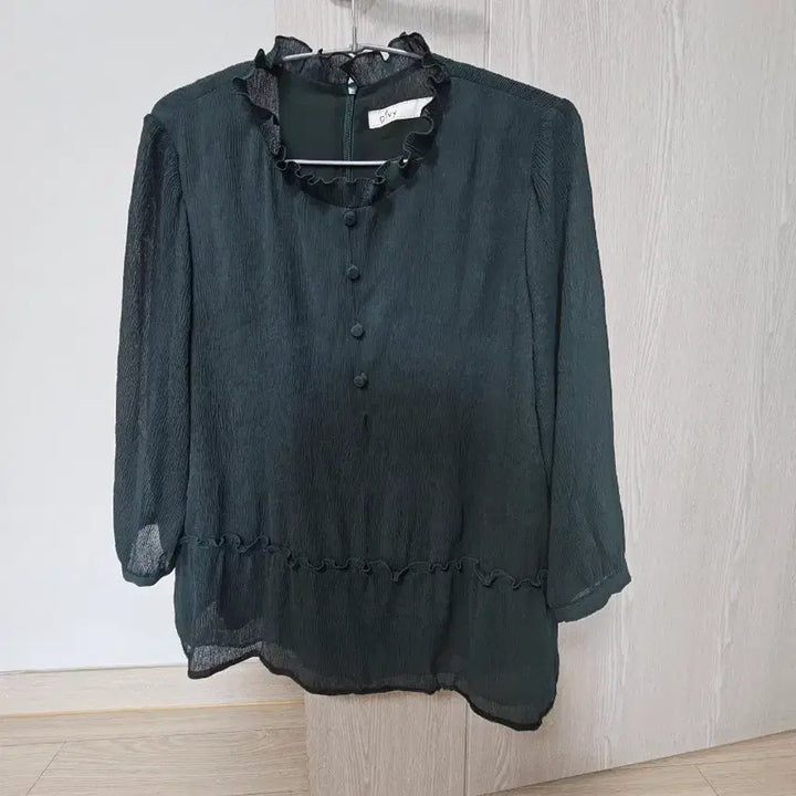 [BUNJANG] glyy Frill Neck Blouse Green / glyy 프릴넥 블라우스 그린 Free