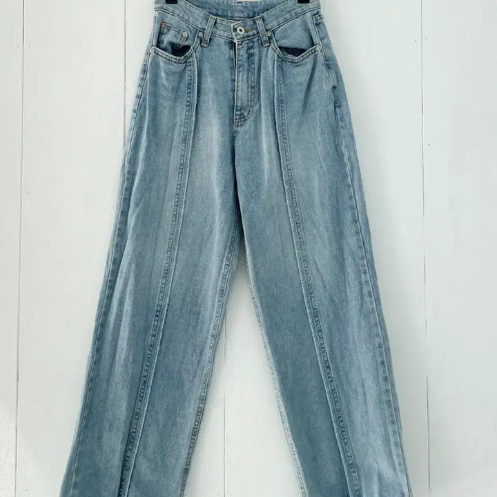 [BUNJANG] UGIPAL Seoul Wide Denim Pants / UGIPAL 서울 절개 라인 와이드 데님 팬츠