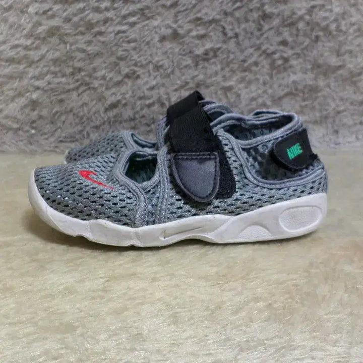 [BUNJANG] Nike Air Rift Gray Kids&