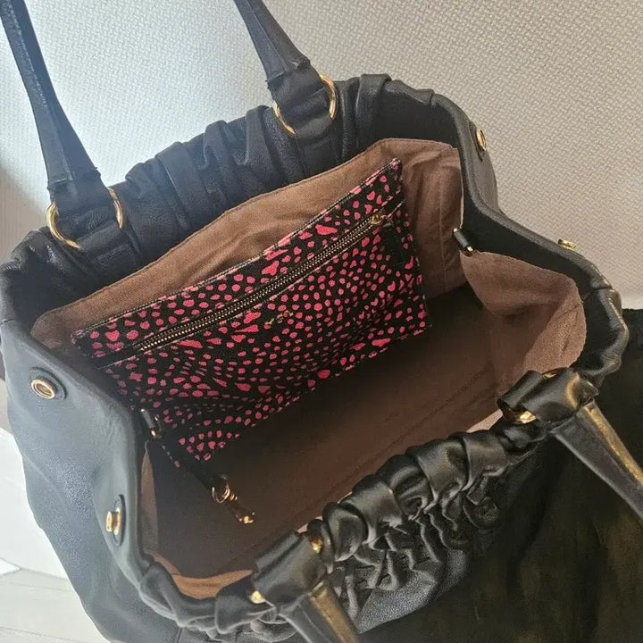 [SOLD OUT] 입생로랑 셔링 가죽백