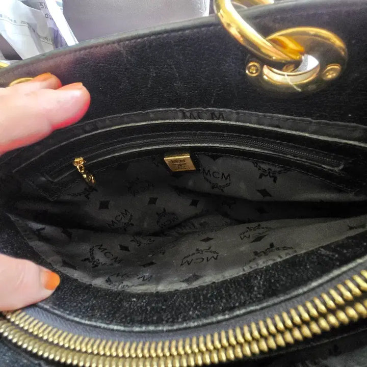 [BUNJANG] MCM Black Leather Chain Bucket Bag / MCM 블랙 레더 체인 버킷백
