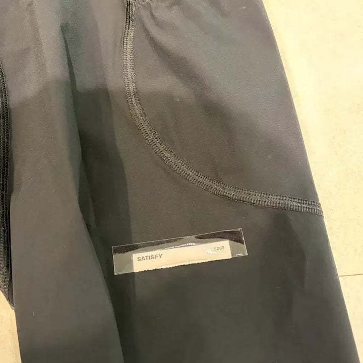 [SOLD OUT] [L] 새티스파이 러닝 저스티스 하프타이즈