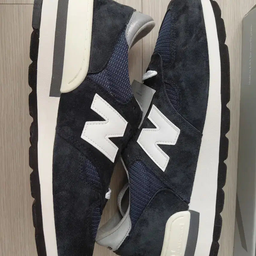 [SOLD OUT] 뉴발란스 990v1 290 us11 네이비