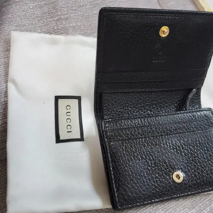 [BUNJANG] Gucci Marmont Bi-fold Wallet Black / 구찌 마몬트 반지갑 블랙 GG로고