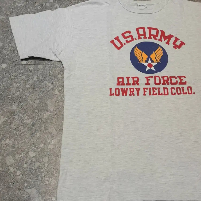 [BUNJANG] Outstanding Airforce Ash Grey Short Sleeve Shirt (L) / 아웃스탠딩 에어포스 에쉬그레이 반팔 (L)