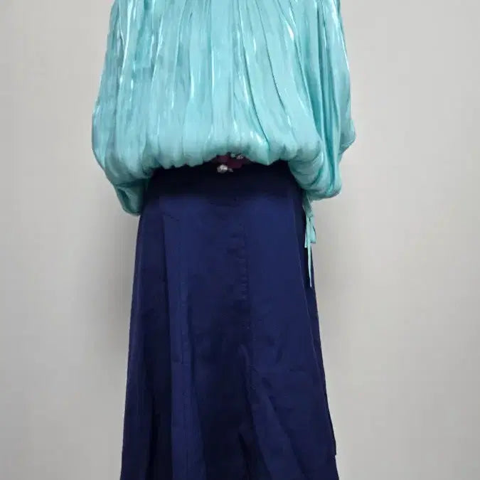 [BUNJANG] OBZEE Aqua Blue Shirring Blouse / OBZEE 오브제 아쿠아 블루 셔링 블라우스