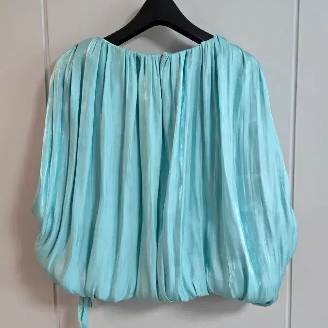 [BUNJANG] OBZEE Aqua Blue Shirring Blouse / OBZEE 오브제 아쿠아 블루 셔링 블라우스