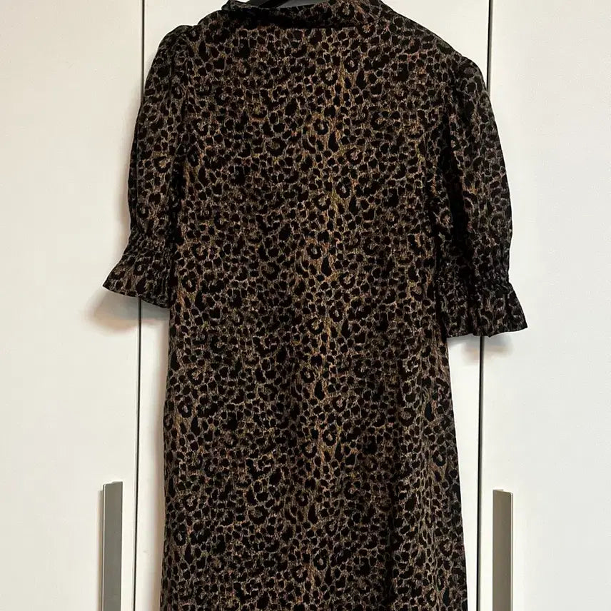[BUNJANG] &amp; Other Stories Leopard Mini Dress / 새상품)원피스 &amp; other stories 레오파드 미니원피스 호피 치마