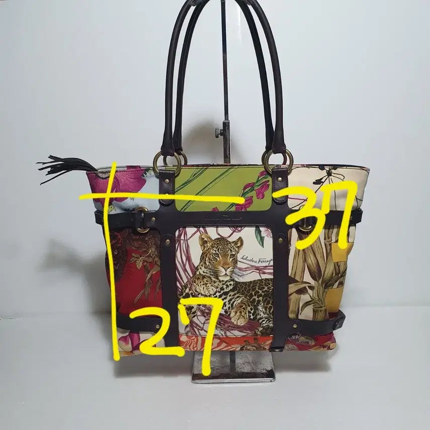 [BUNJANG] Ferragamo Zipper Shoulder Bag / 정품 ㅡ페라가모 ㅡ지퍼형.숄더백 ㅡ택포
