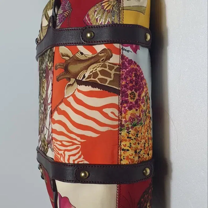 [BUNJANG] Ferragamo Zipper Shoulder Bag / 정품 ㅡ페라가모 ㅡ지퍼형.숄더백 ㅡ택포