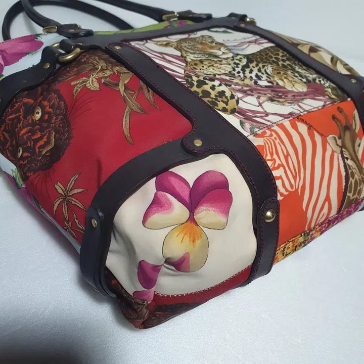 [BUNJANG] Ferragamo Zipper Shoulder Bag / 정품 ㅡ페라가모 ㅡ지퍼형.숄더백 ㅡ택포