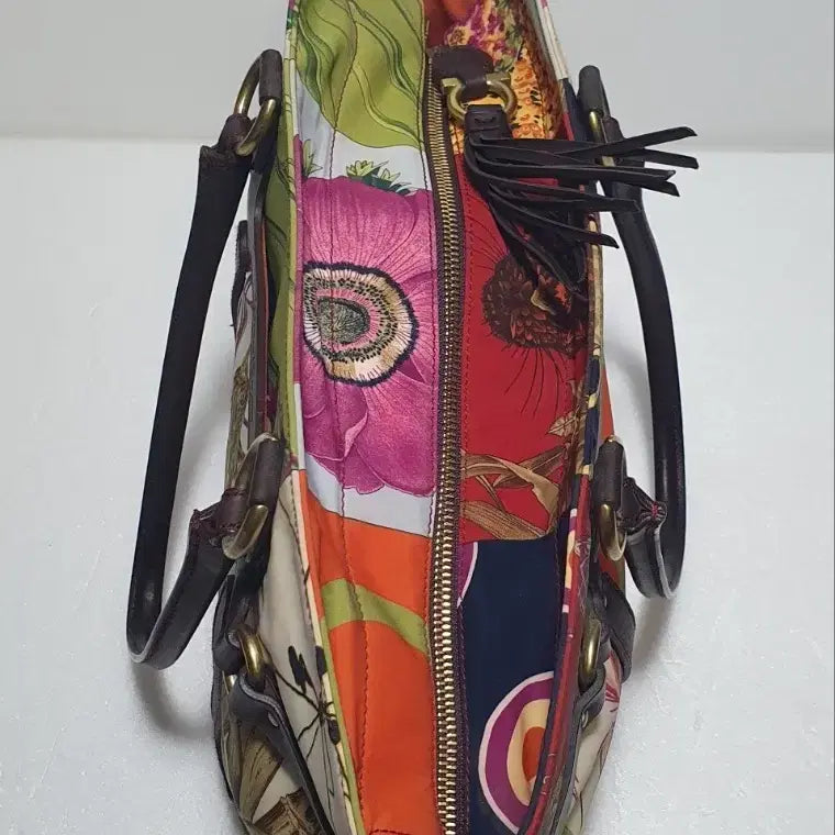 [BUNJANG] Ferragamo Zipper Shoulder Bag / 정품 ㅡ페라가모 ㅡ지퍼형.숄더백 ㅡ택포