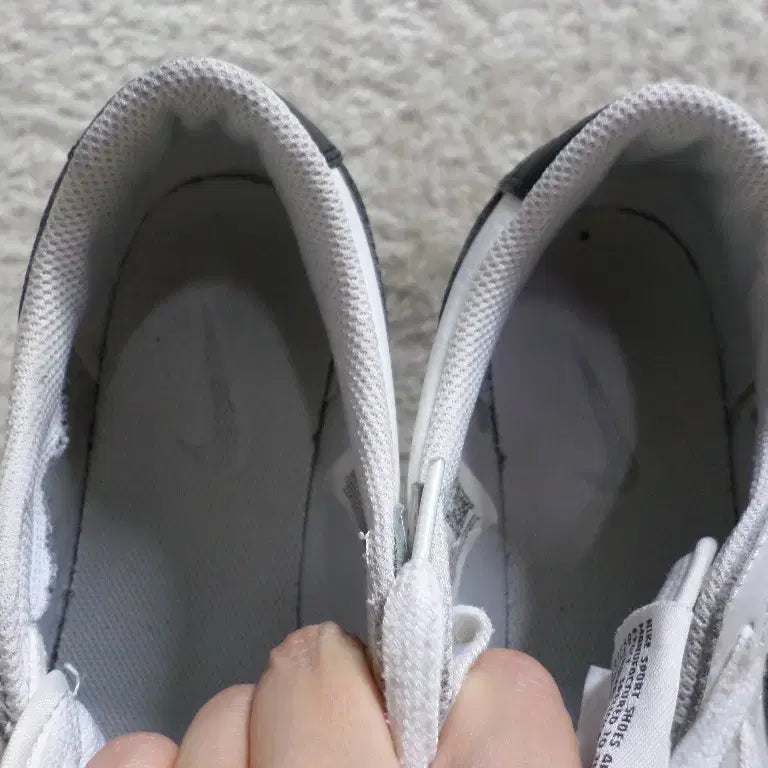 [BUNJANG] Nike Blazer Low White Sneakers / 후루룩구제 270 나이키 블레이저 로우 화이트 운동화 중고 신발
