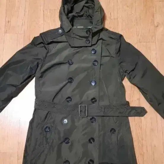 [BUNJANG] Burberry Brit Hooded Waterproof Trench Coat - Khaki / 100%정품/새옷수준)버버리 브릿 후드 방수 트렌치코트,카키색,66~77