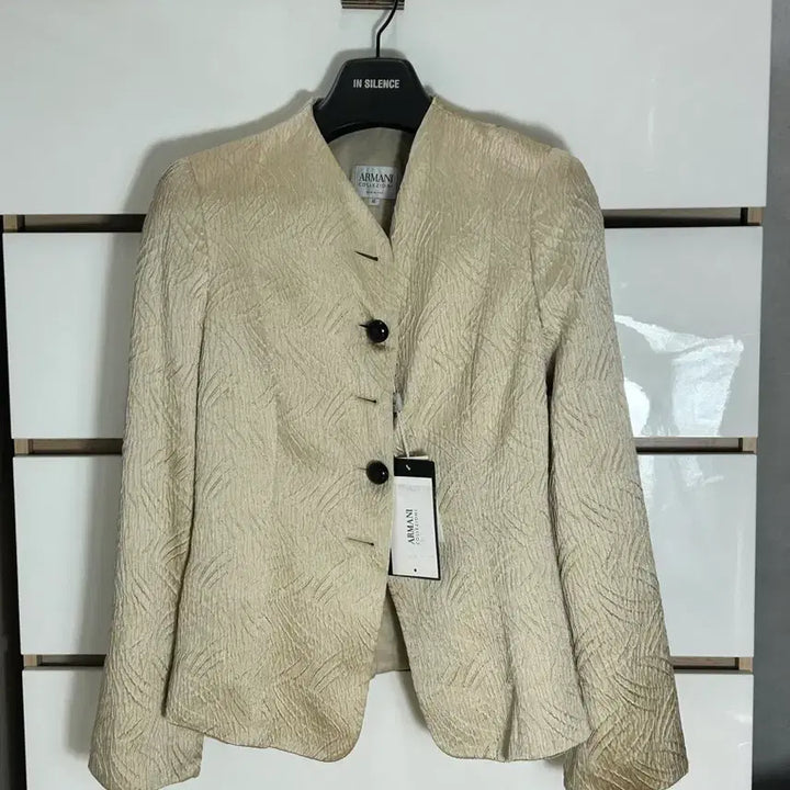 [SOLD OUT] (백화점정품) Armani 아르마니 엠보싱 트위드 자켓