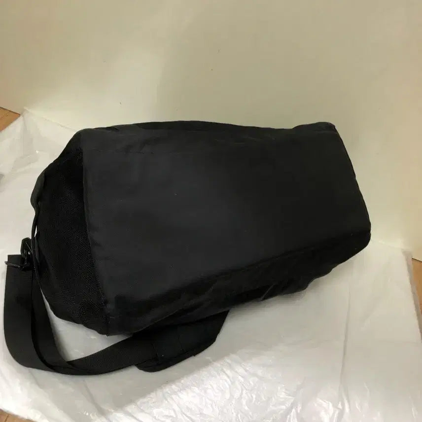 [BUNJANG] Nike Duffel Bag Crossbody / 나이키 더플백 크로스백@9927