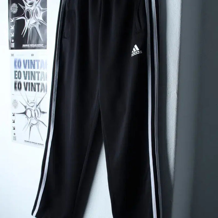[BUNJANG] Adidas Training Pants Black Three Stripes Old School / (S-M) 아디다스 트레이닝복 바지 블랙 삼선 밴딩 올드스쿨-252A