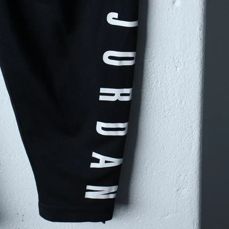 [BUNJANG] Jordan Training Pants Basketball Functional Black Old School / (S-M) 조던 트레이닝복 바지 농구 기능성 블랙 올드스쿨-252C