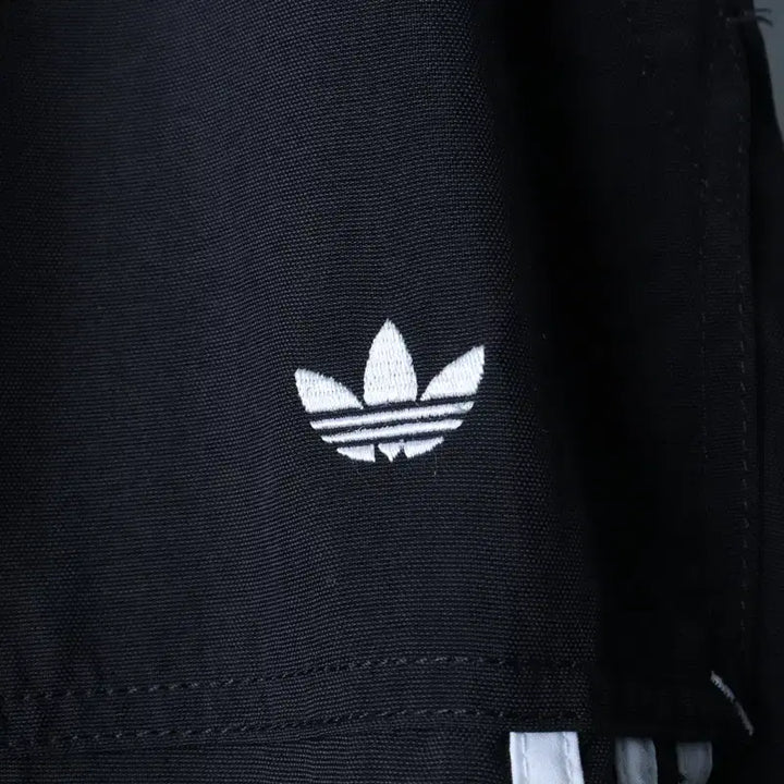 [BUNJANG] Adidas Training Pants Black - 2530 / (L-XL) 아디다스 트레이닝복 바지 오리지널 밴딩 블랙-2530