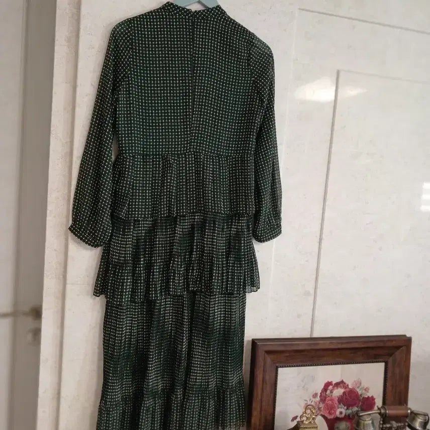 [BUNJANG] Yoo Dot Ruffle Long Dress Green / by Yoo도트 캉캉 롱원피스 그린